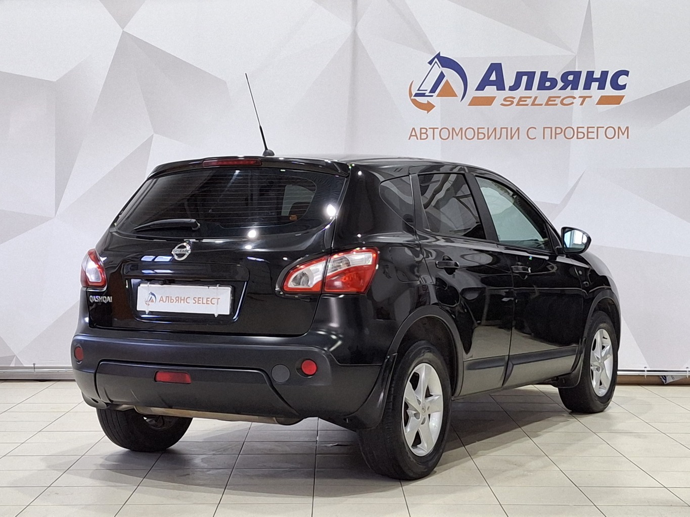 NISSAN QASHQAI 2010 г.