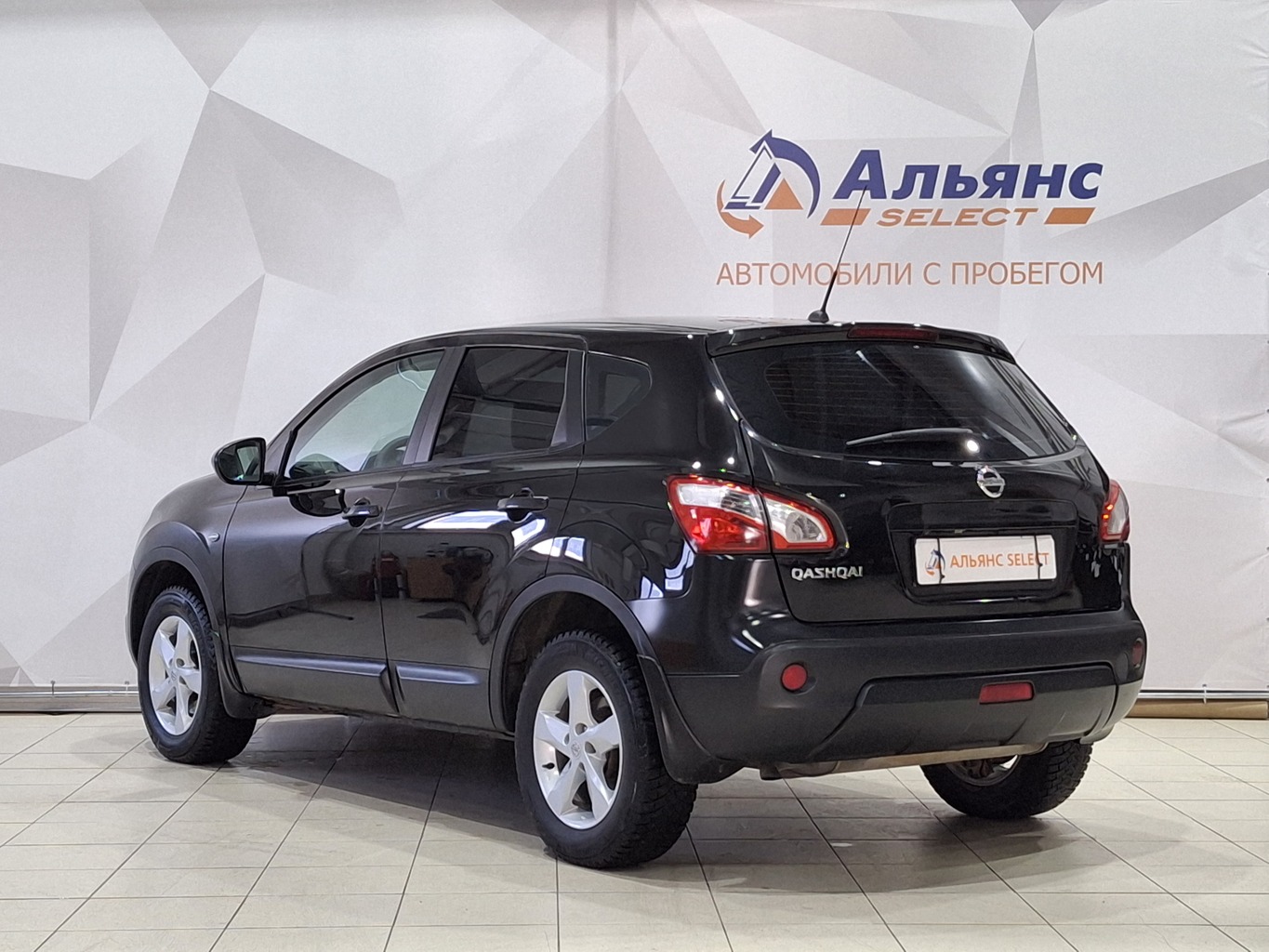 NISSAN QASHQAI 2010 г.