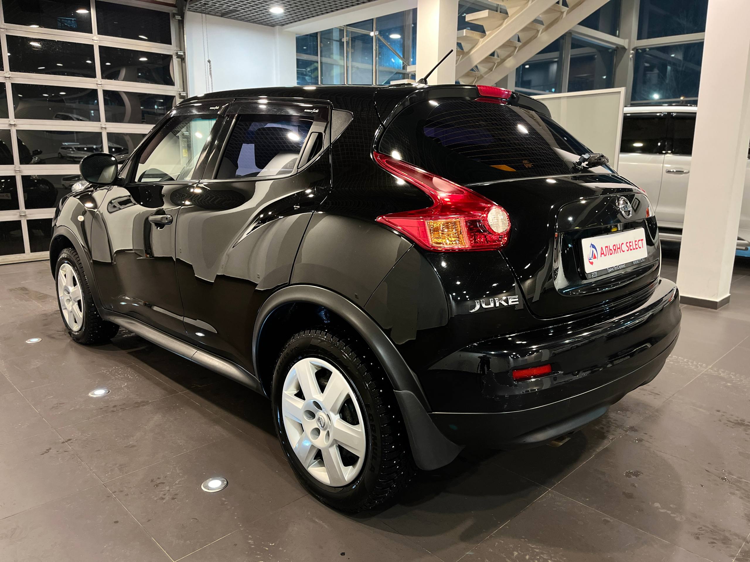 NISSAN JUKE