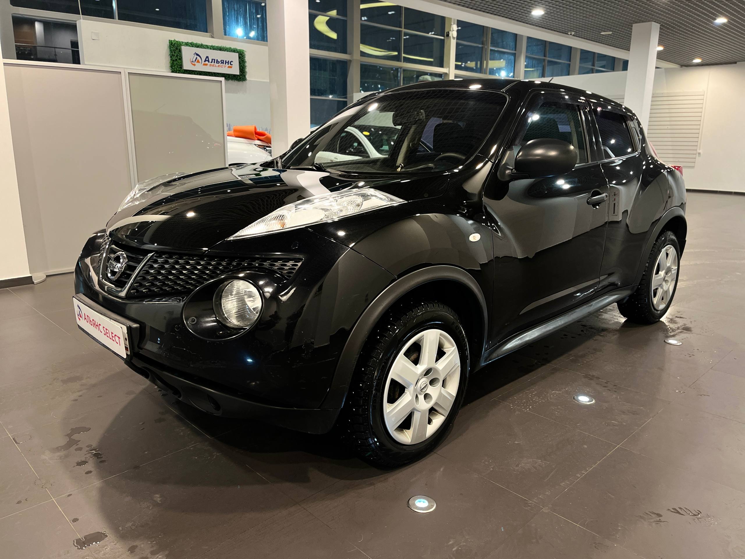 NISSAN JUKE