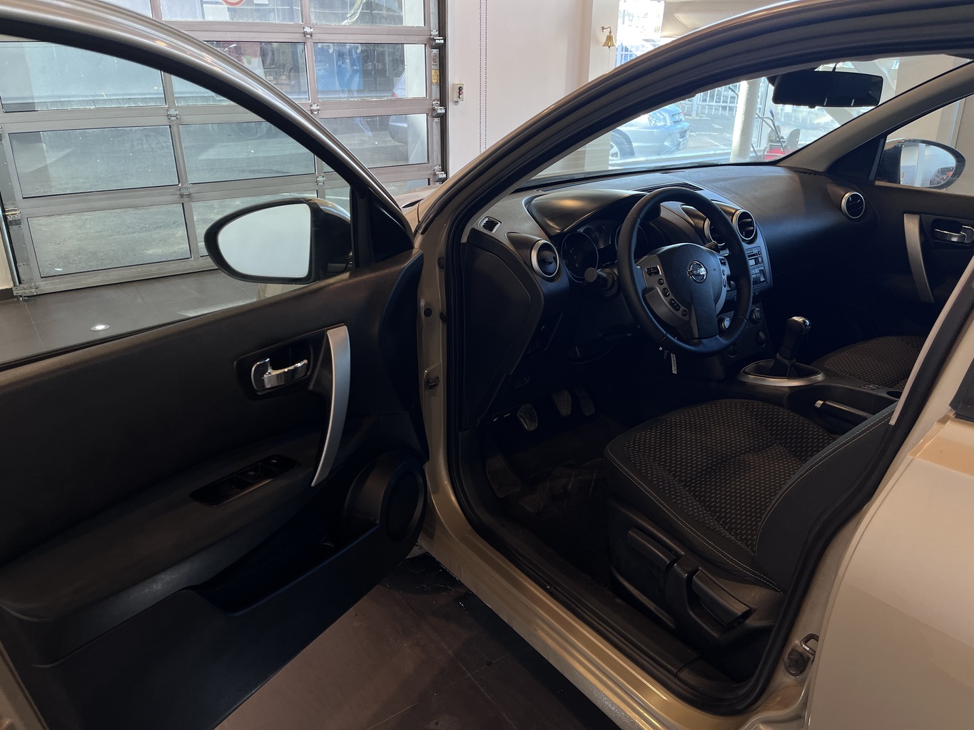 NISSAN QASHQAI