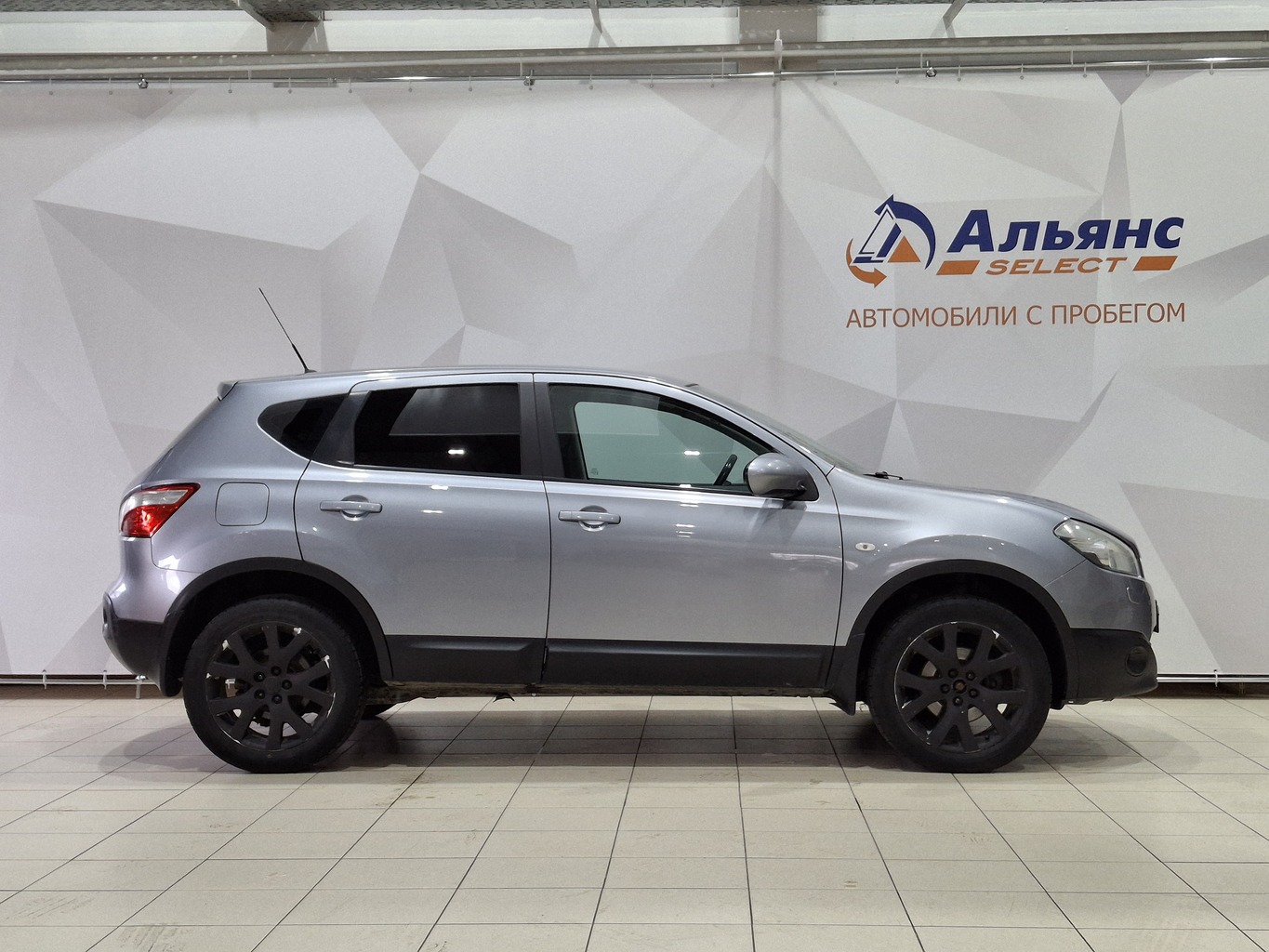 NISSAN QASHQAI 2010 г.