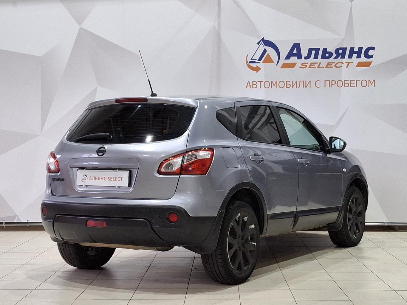 NISSAN QASHQAI 2010 г.