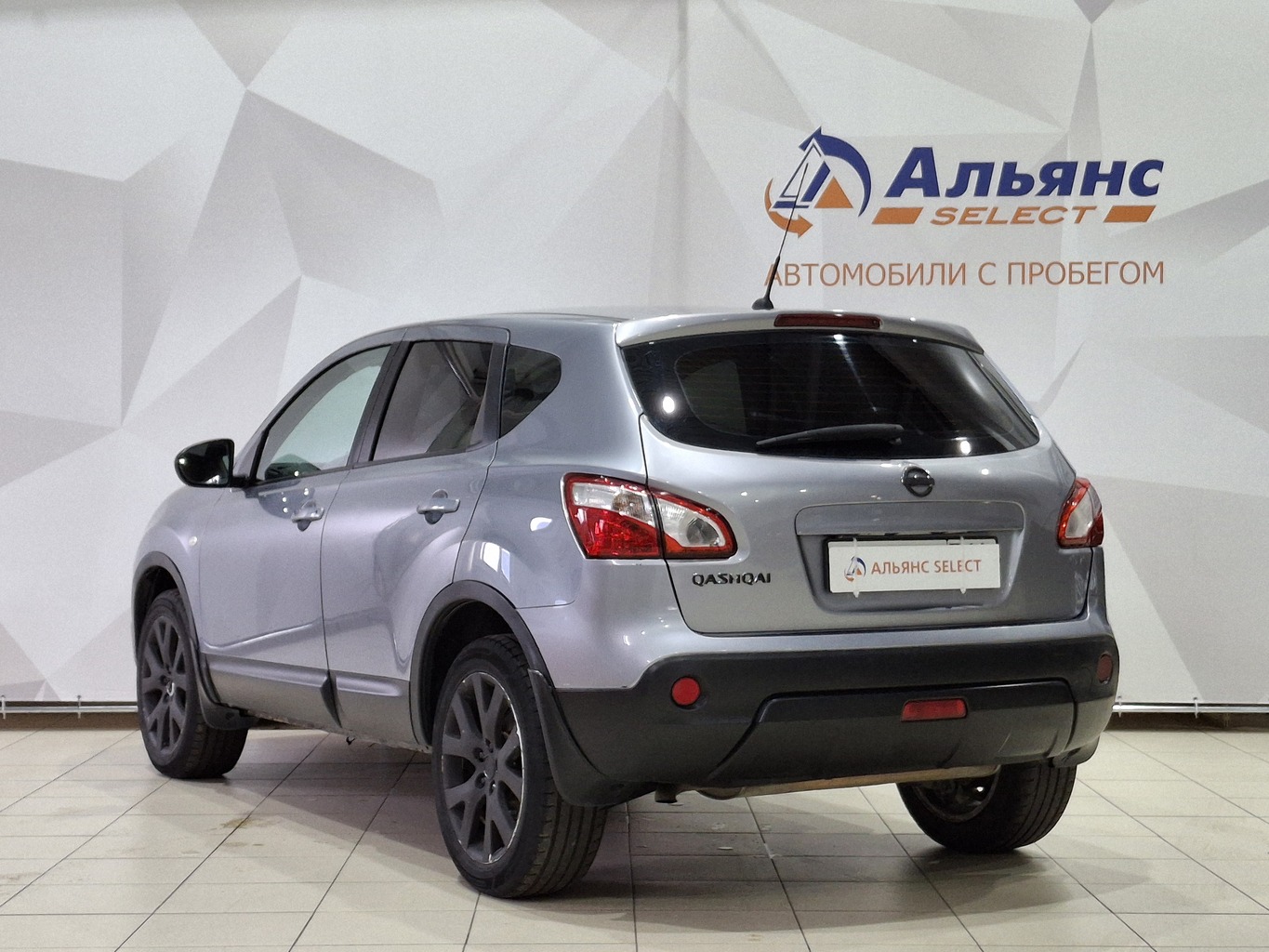 NISSAN QASHQAI 2010 г.