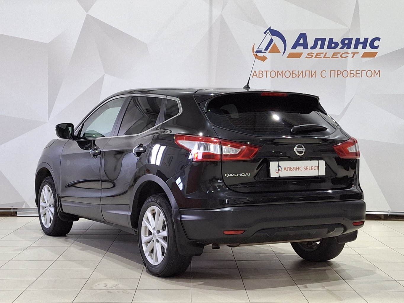 NISSAN QASHQAI 2014 г.
