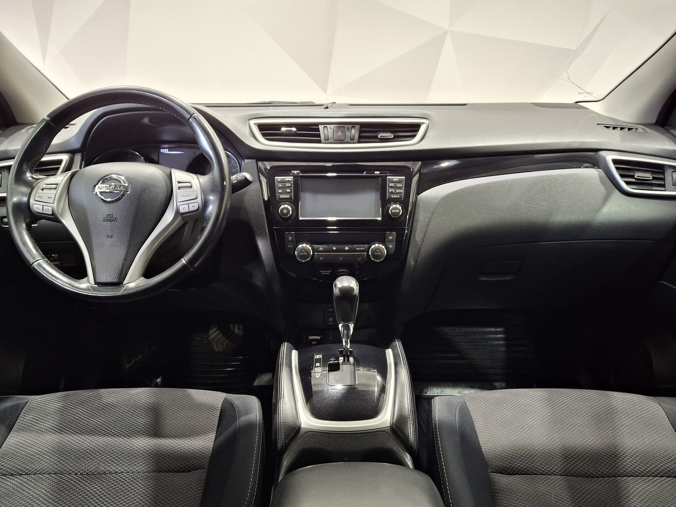 NISSAN QASHQAI 2014 г.