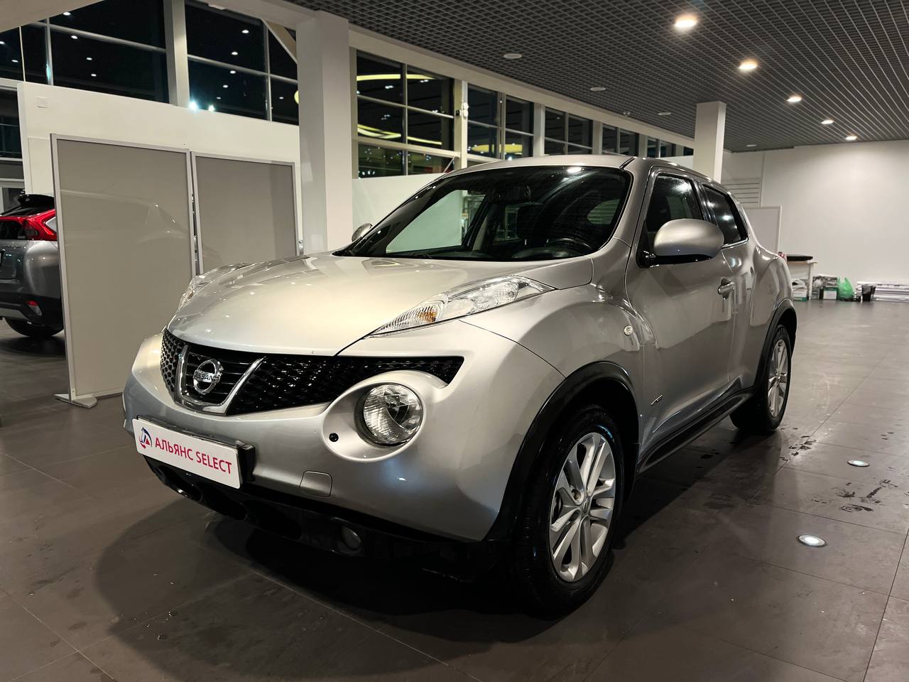 NISSAN JUKE
