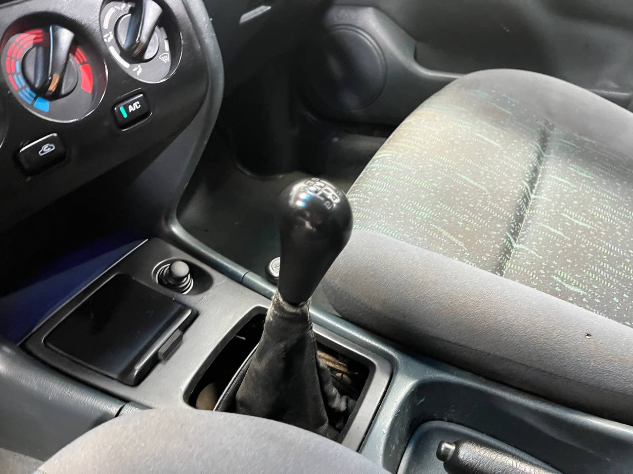 NISSAN PRIMERA