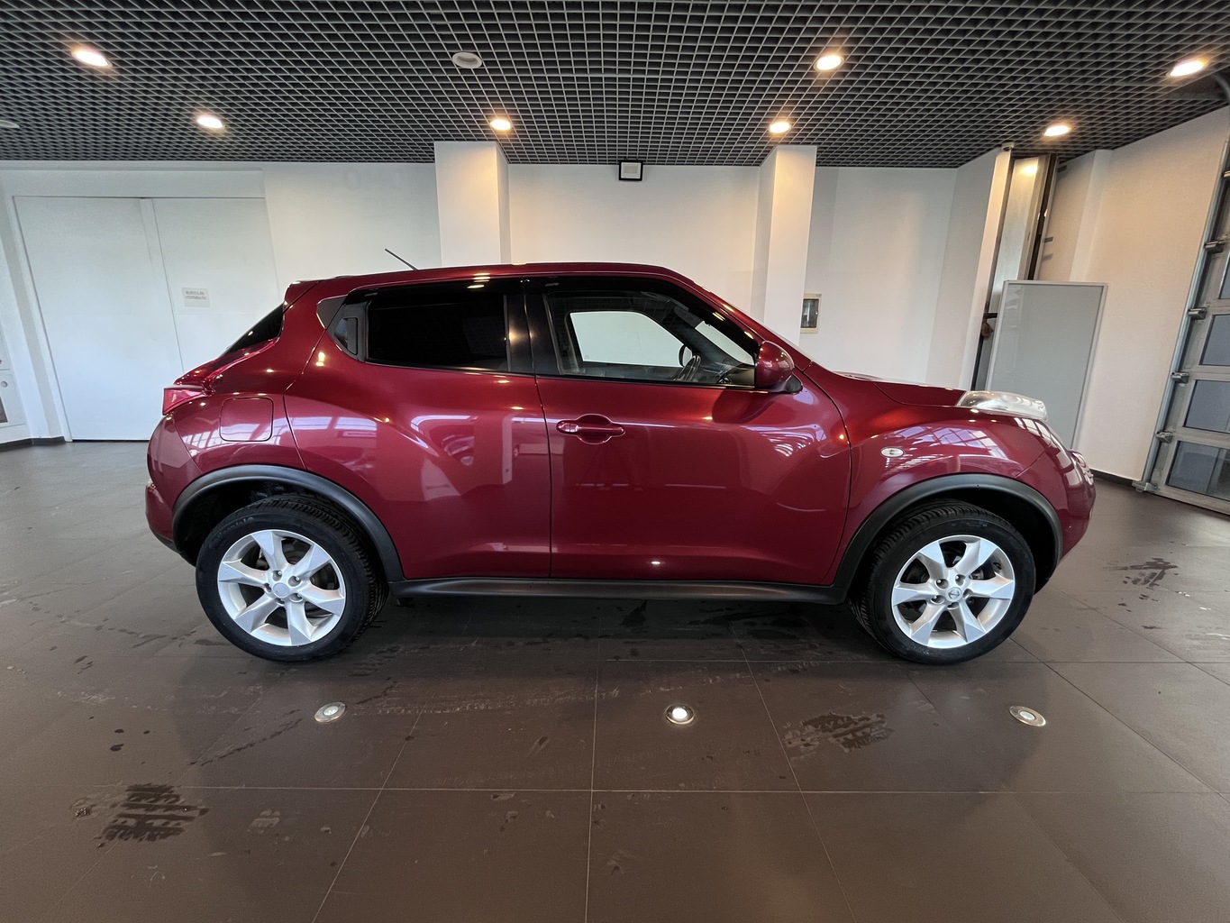 NISSAN JUKE