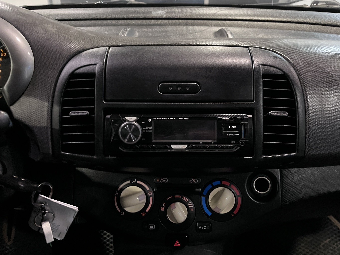 NISSAN MICRA