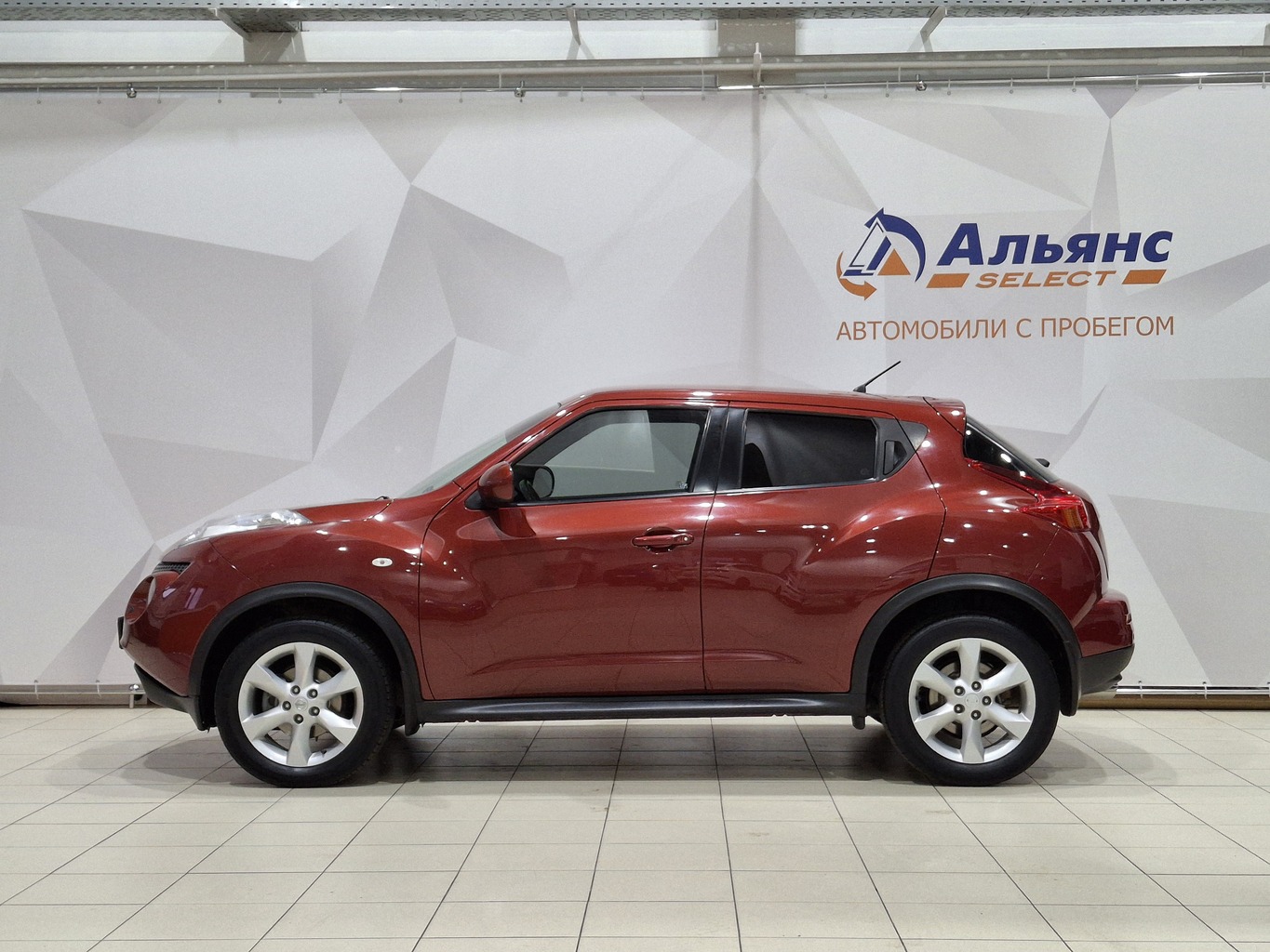NISSAN JUKE