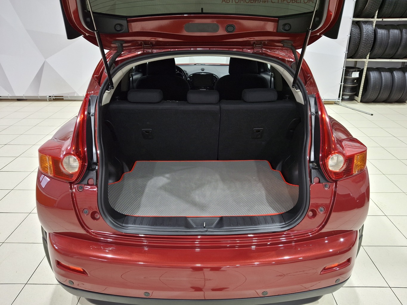 NISSAN JUKE