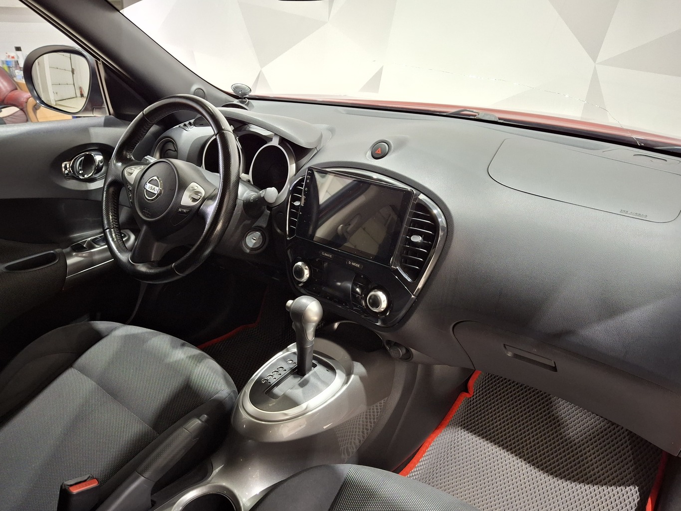 NISSAN JUKE