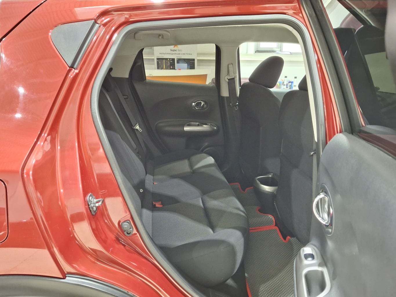 NISSAN JUKE