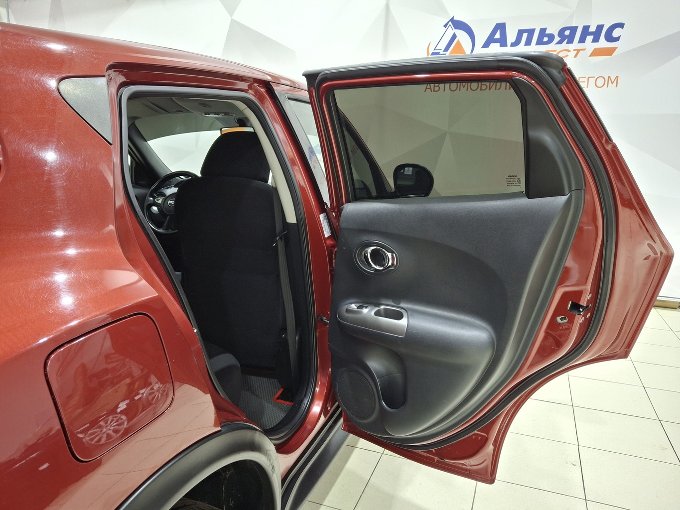 NISSAN JUKE