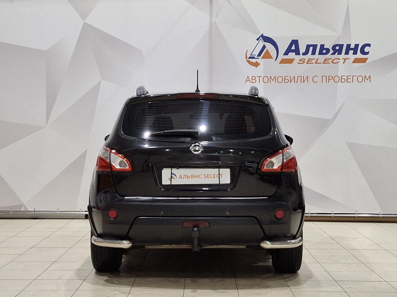 NISSAN QASHQAI 2011 г.