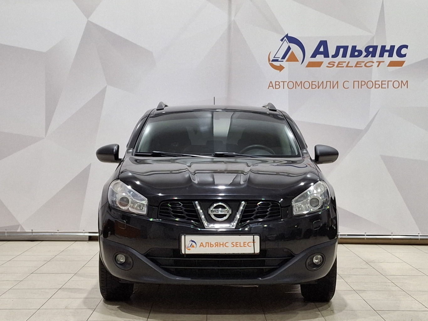 NISSAN QASHQAI 2011 г.