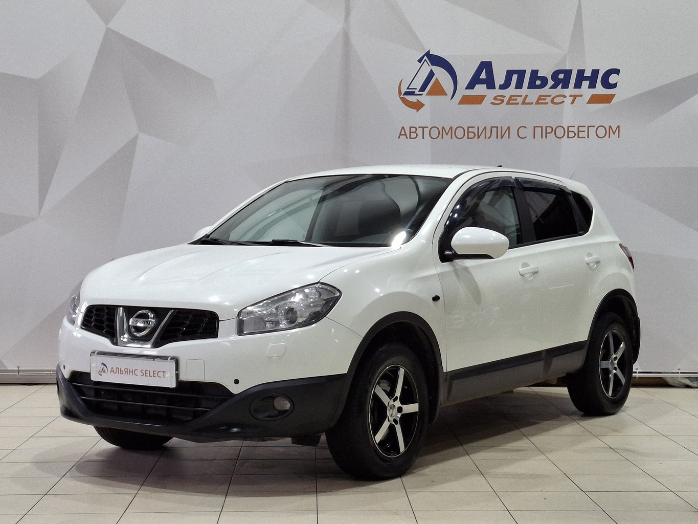 NISSAN QASHQAI 2011 г.