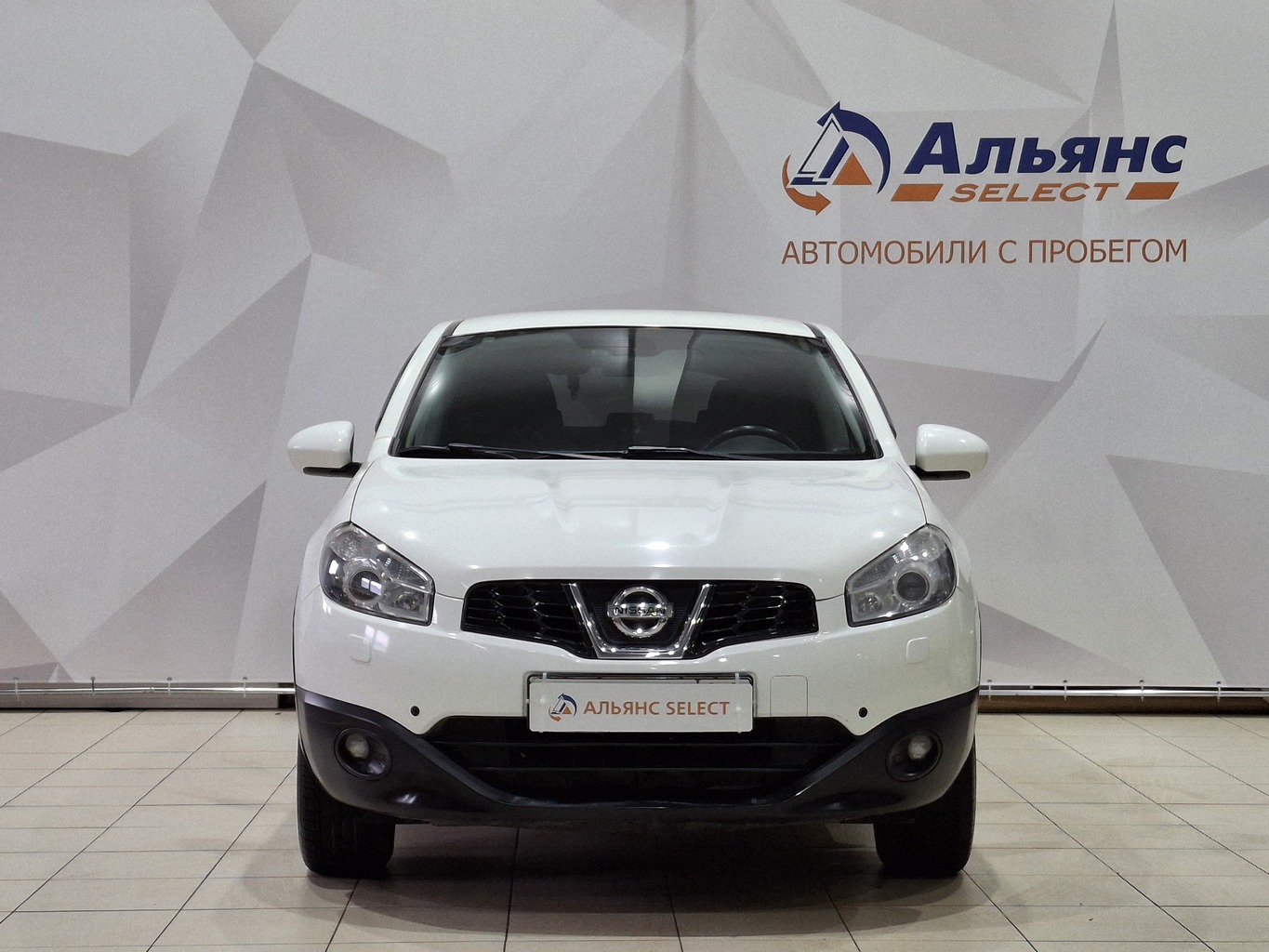 NISSAN QASHQAI 2011 г.