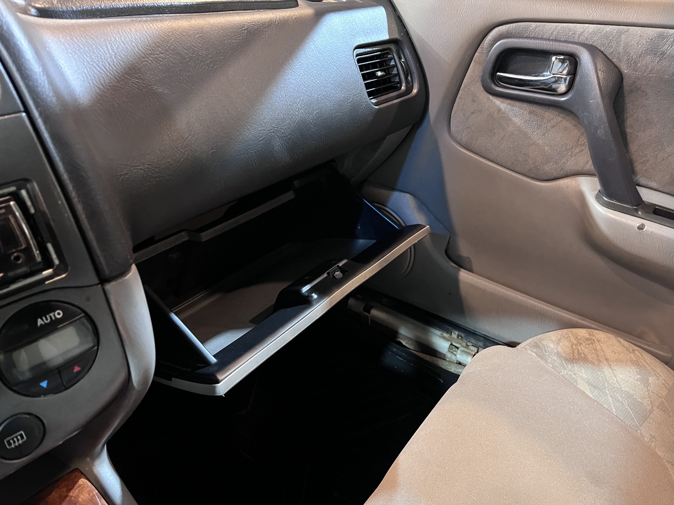 NISSAN PRIMERA