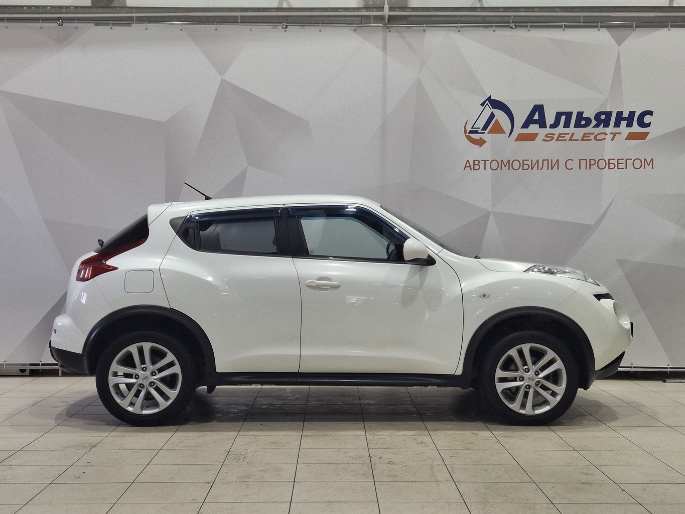 NISSAN JUKE