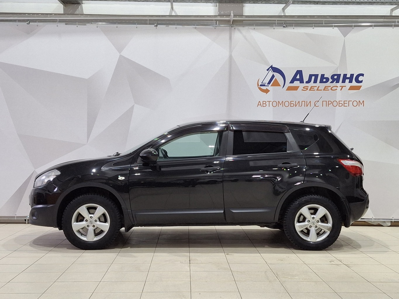 NISSAN QASHQAI 2013 г.
