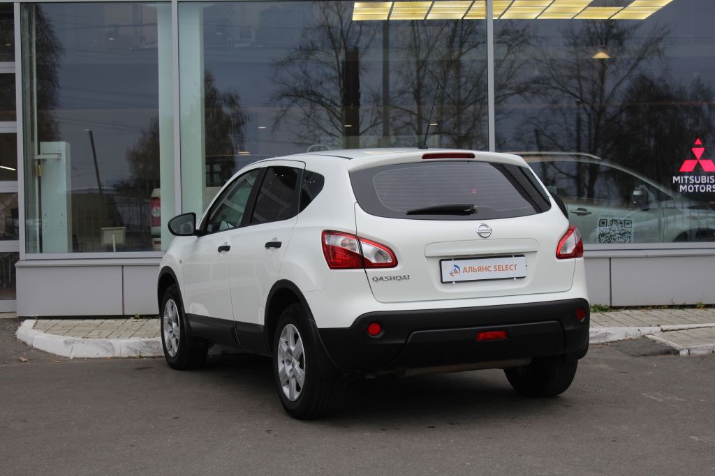 NISSAN QASHQAI 2013 г.