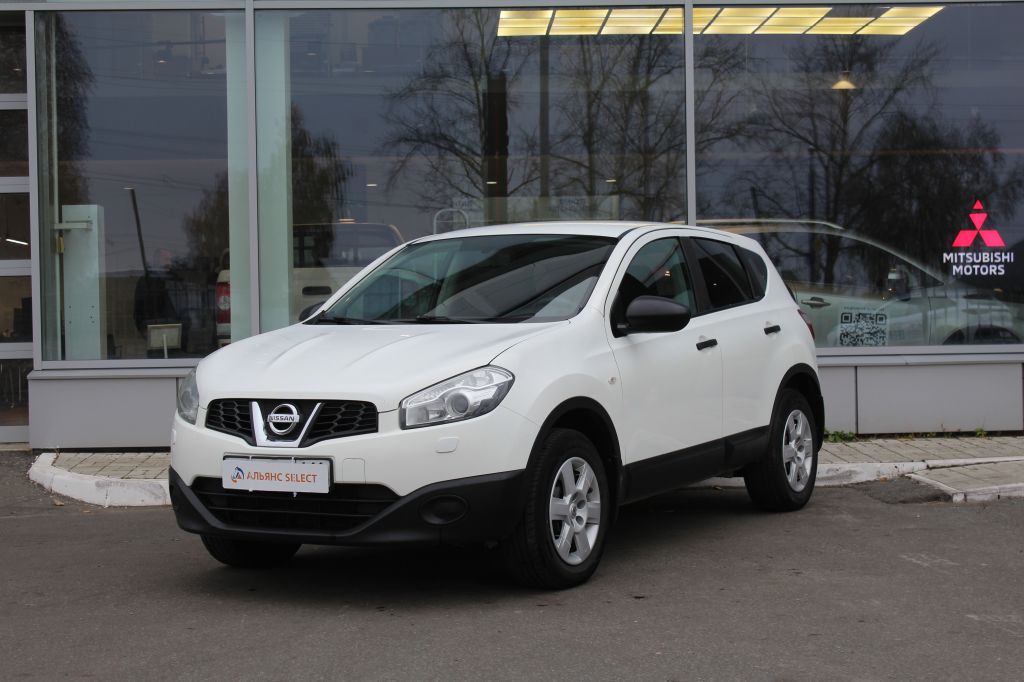 NISSAN QASHQAI 2013 г.