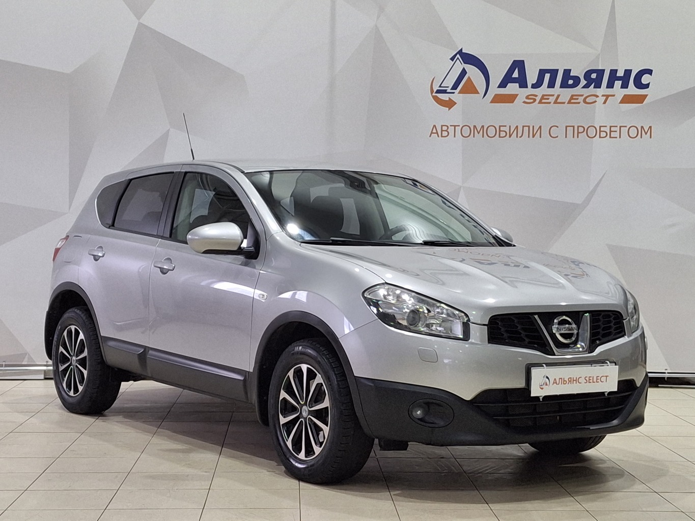 NISSAN QASHQAI 2013 г.