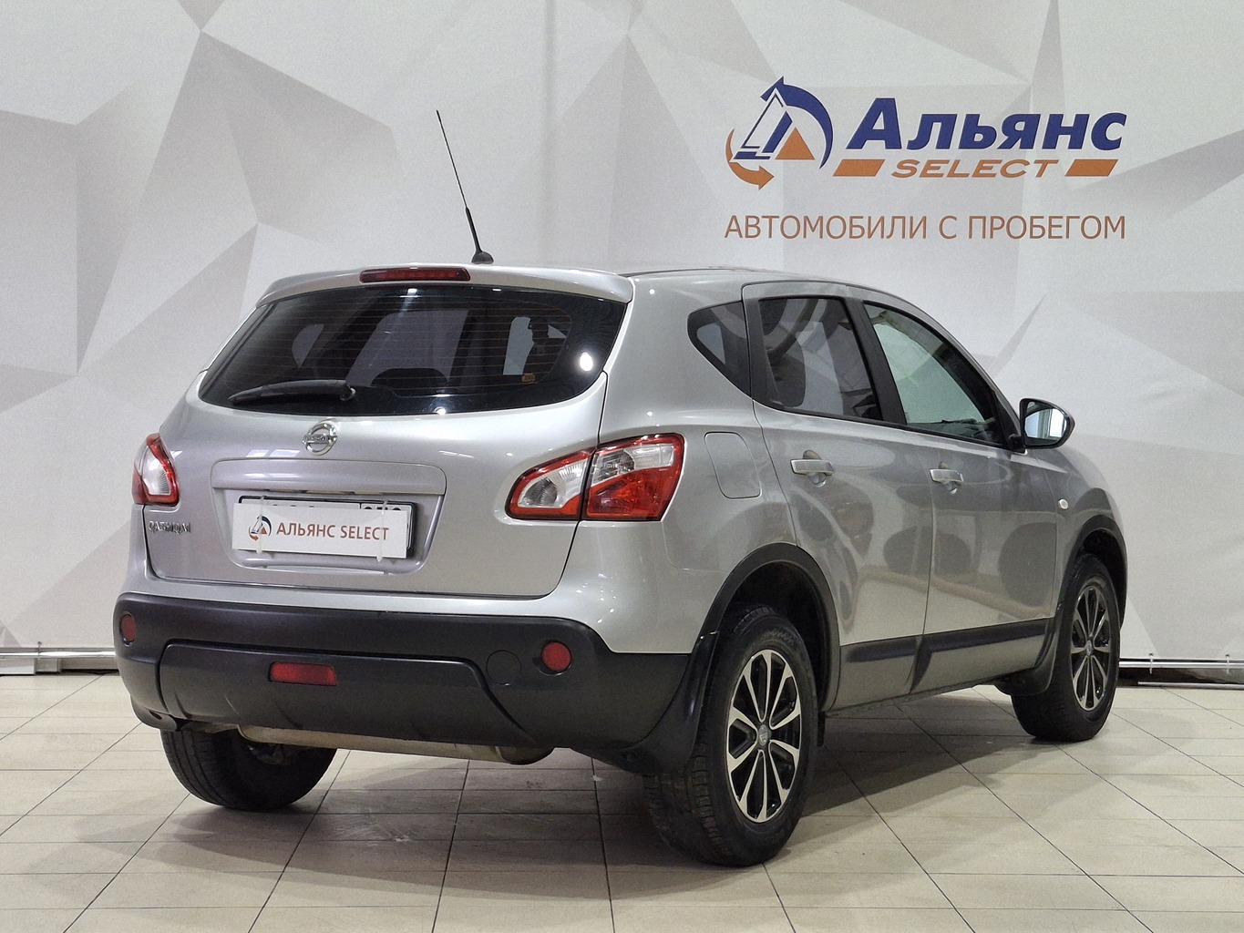 NISSAN QASHQAI 2013 г.