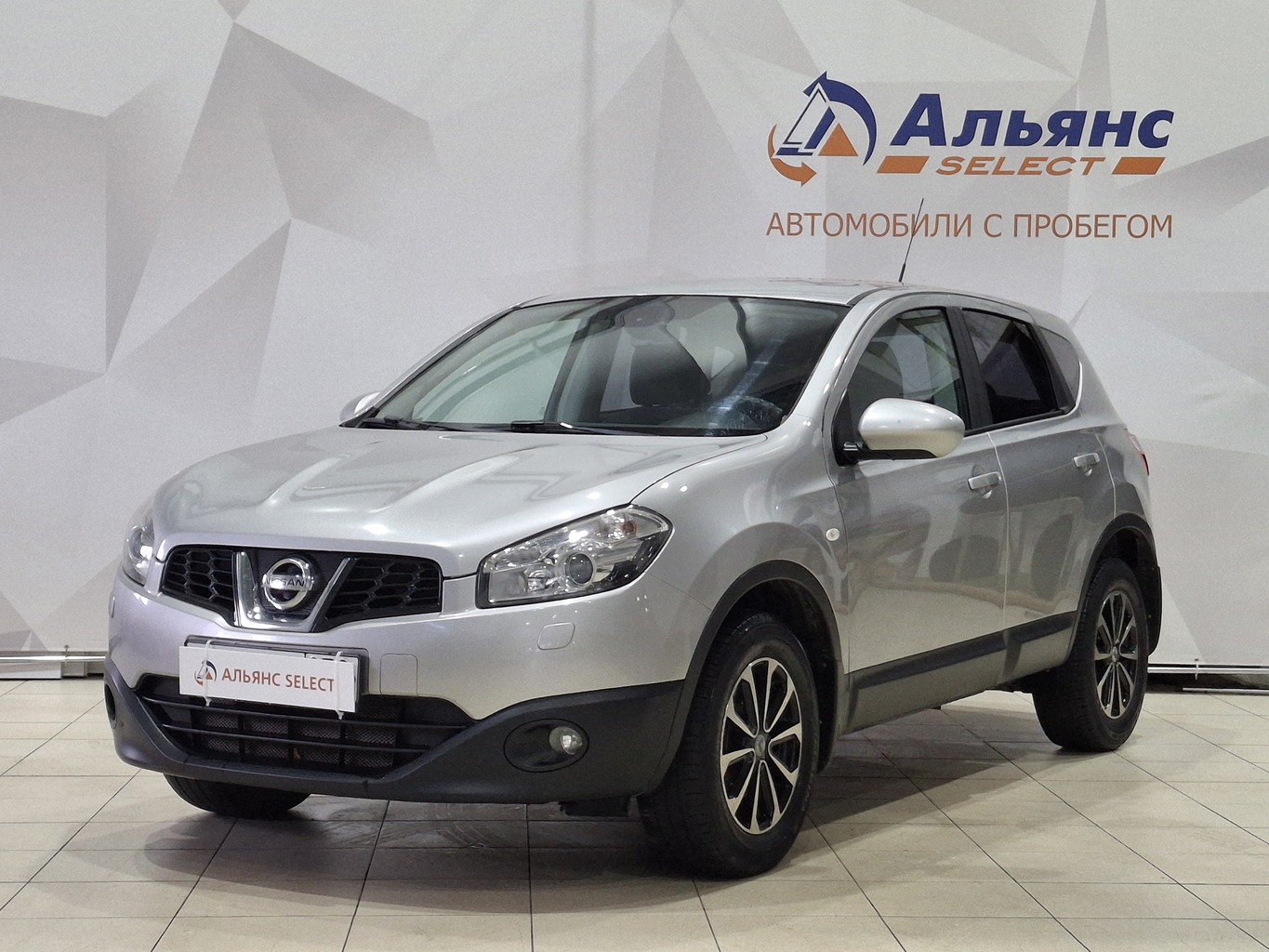 NISSAN QASHQAI 2013 г.