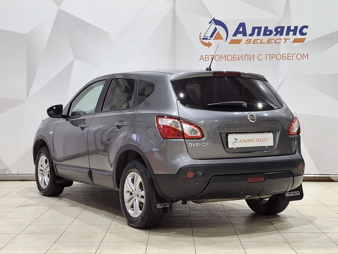 NISSAN QASHQAI 2013 г.