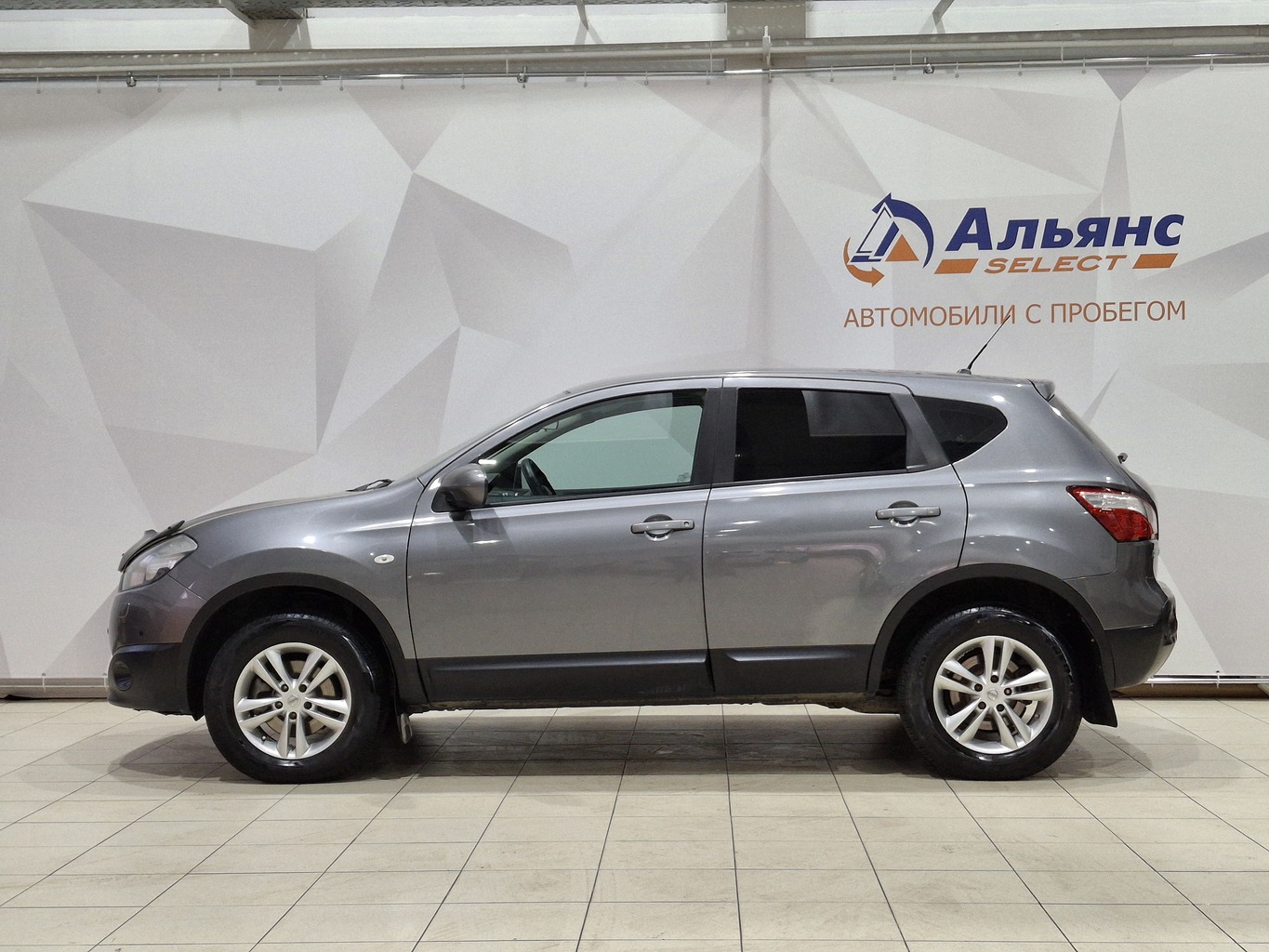 NISSAN QASHQAI 2013 г.
