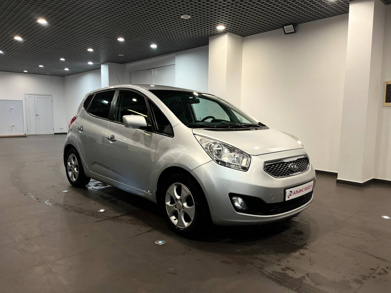 KIA VENGA