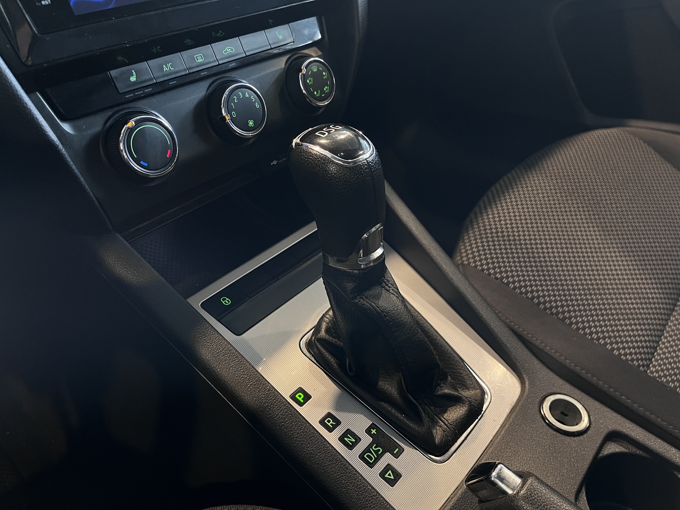 SKODA OKTAVIA