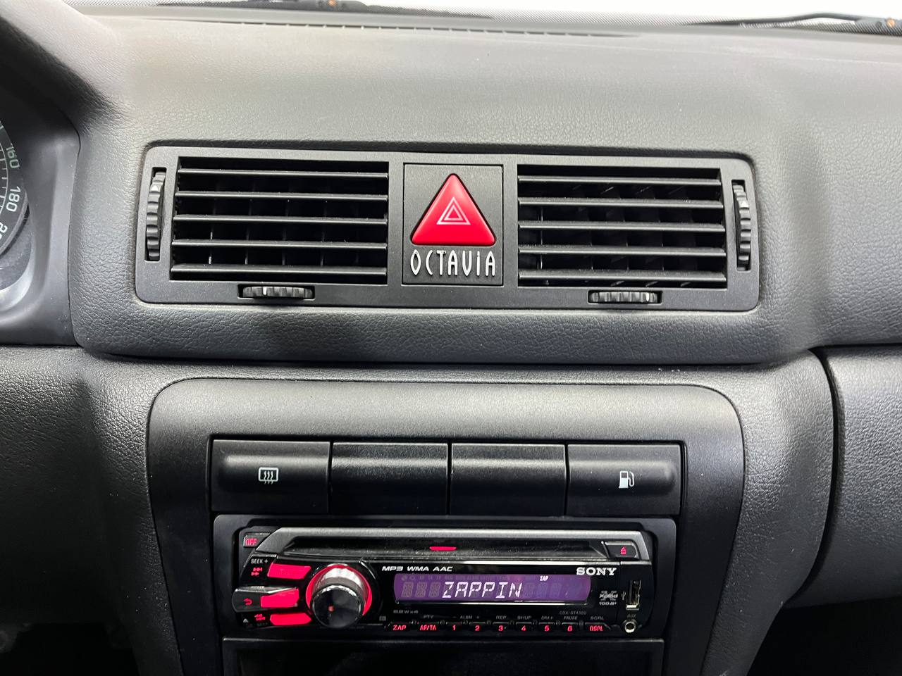 SKODA OKTAVIA