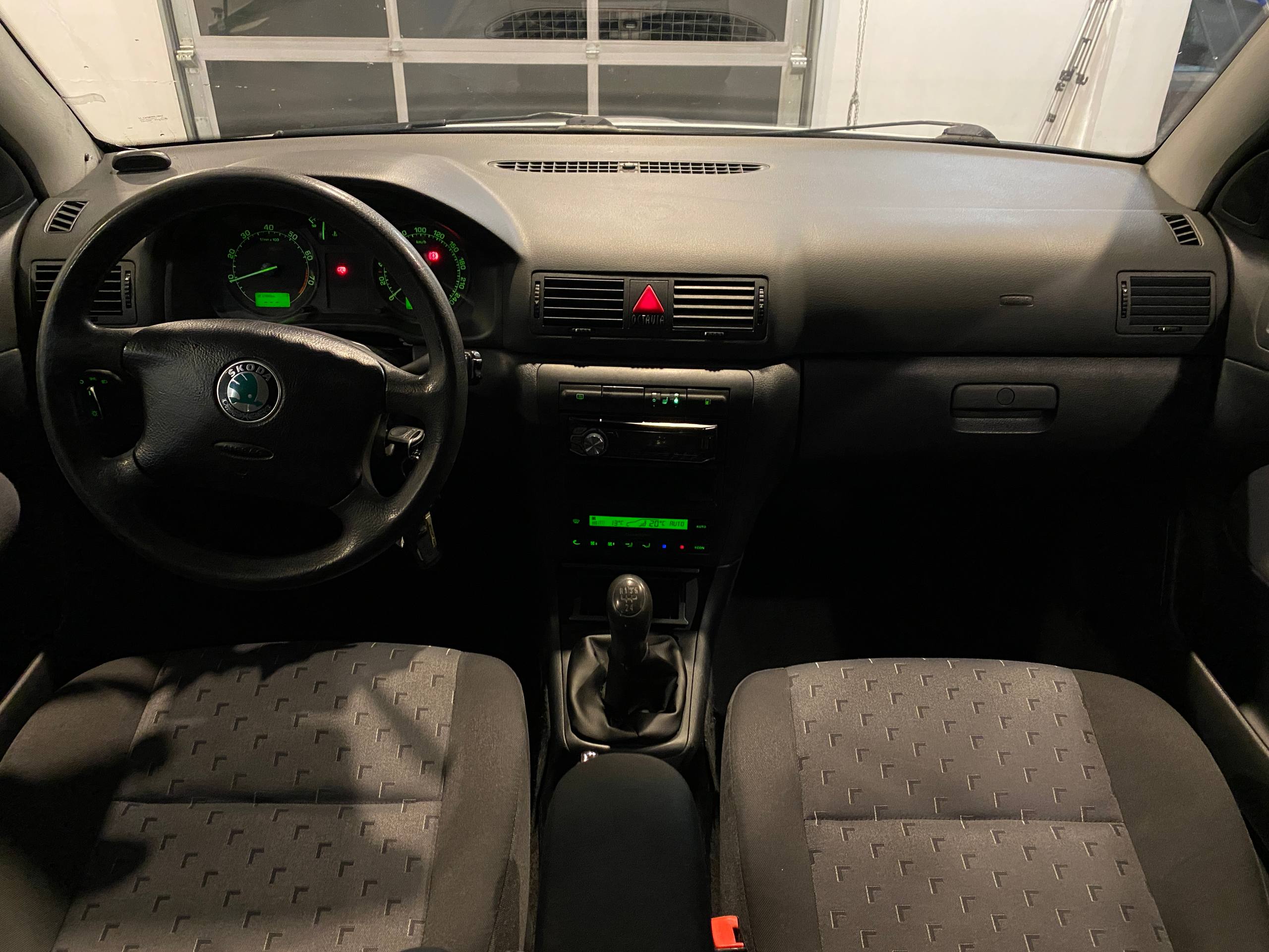 SKODA OKTAVIA