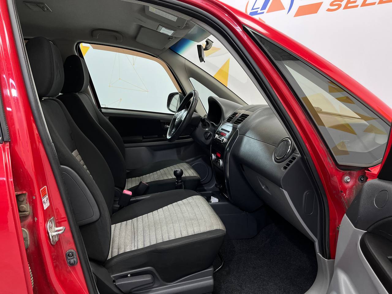SUZUKI SX4