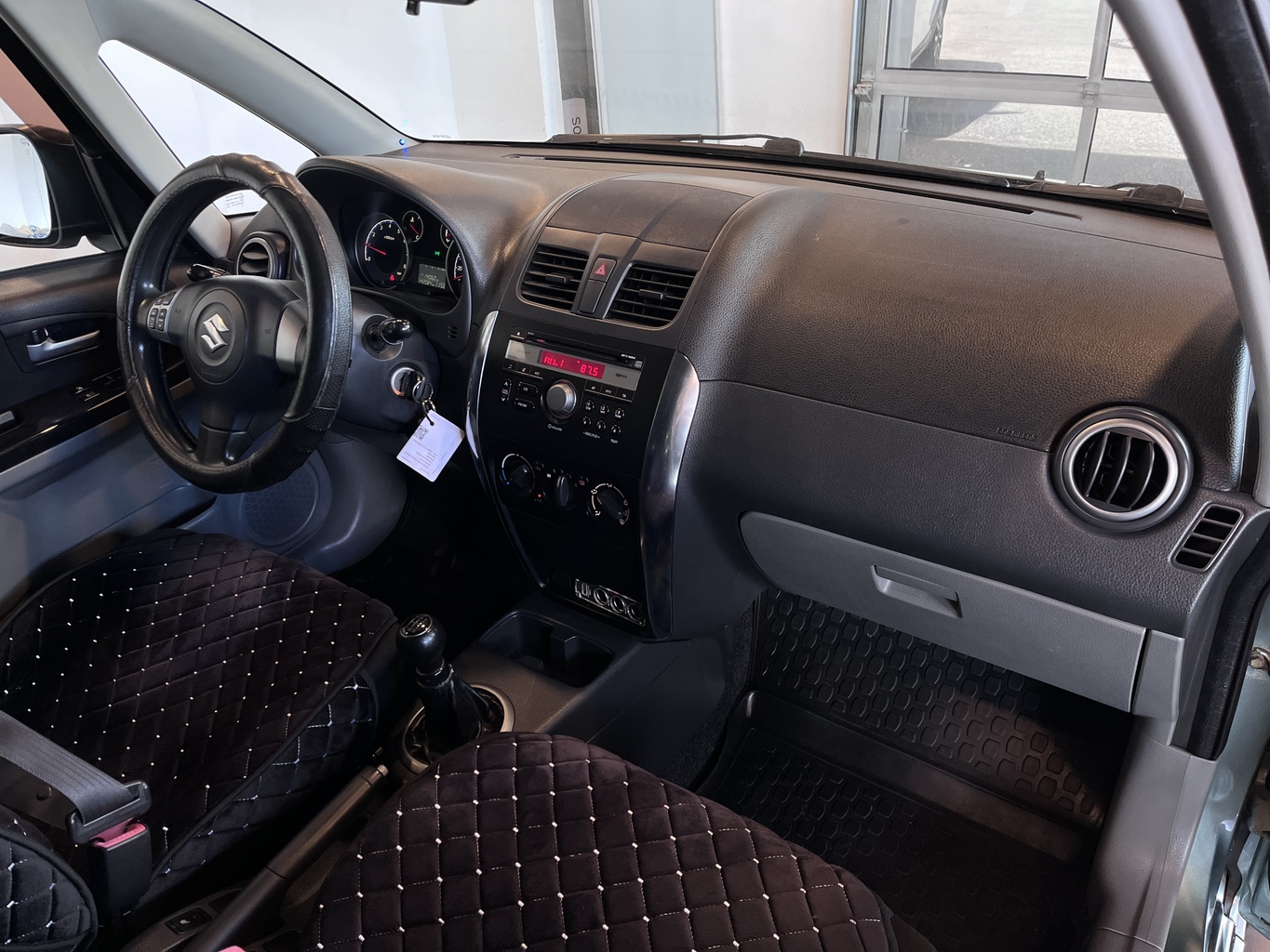SUZUKI SX4