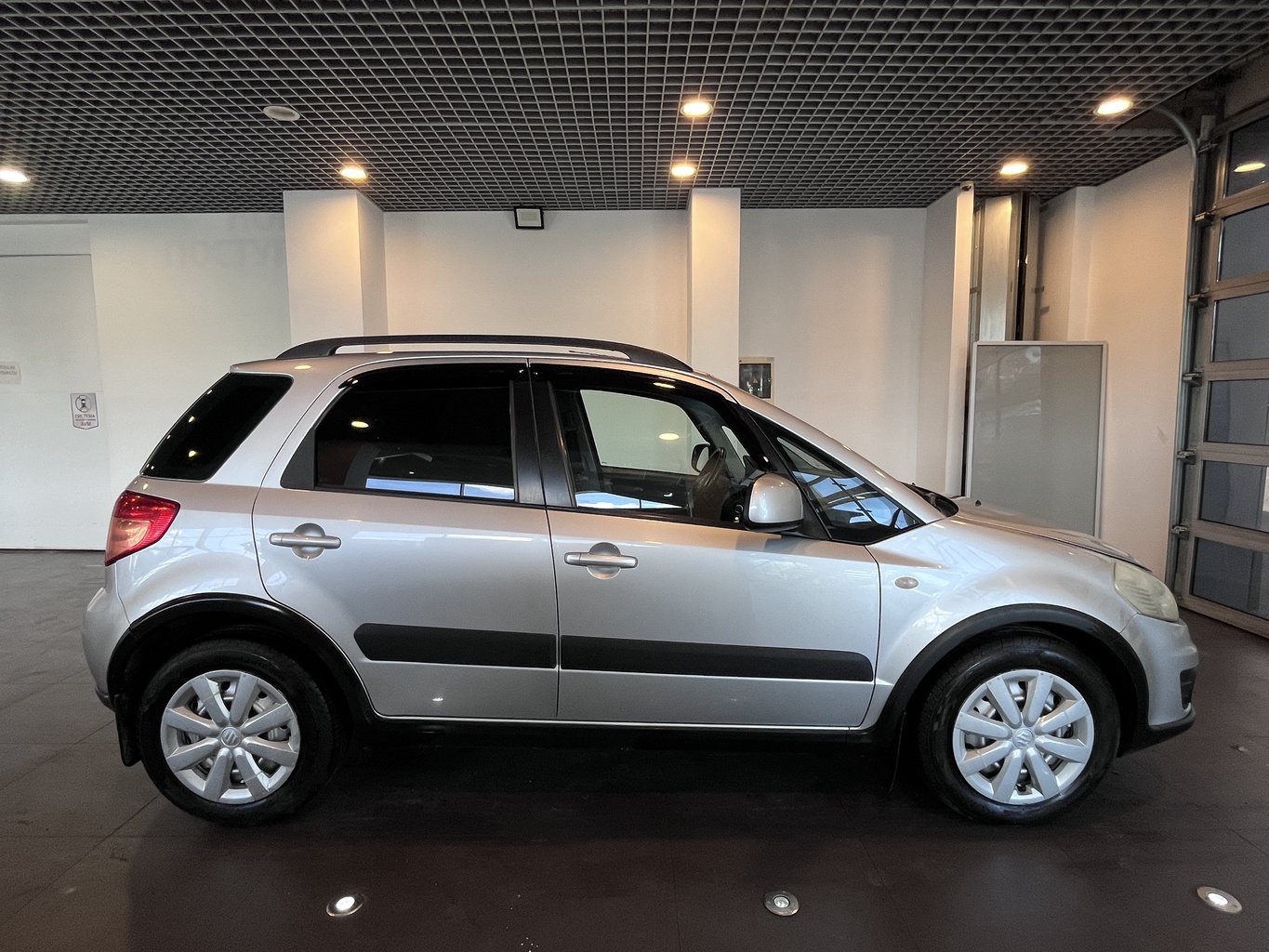SUZUKI SX4