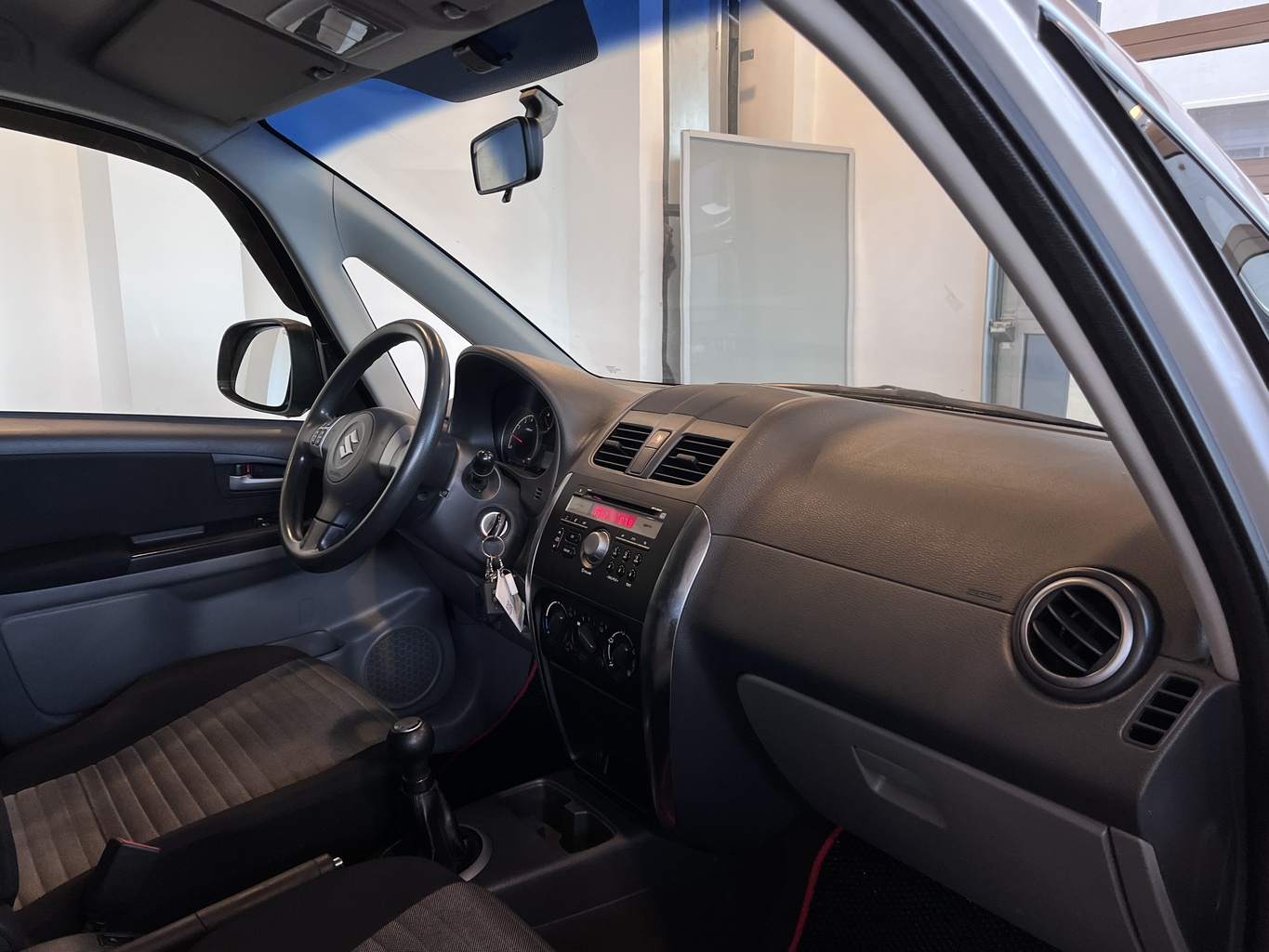 SUZUKI SX4