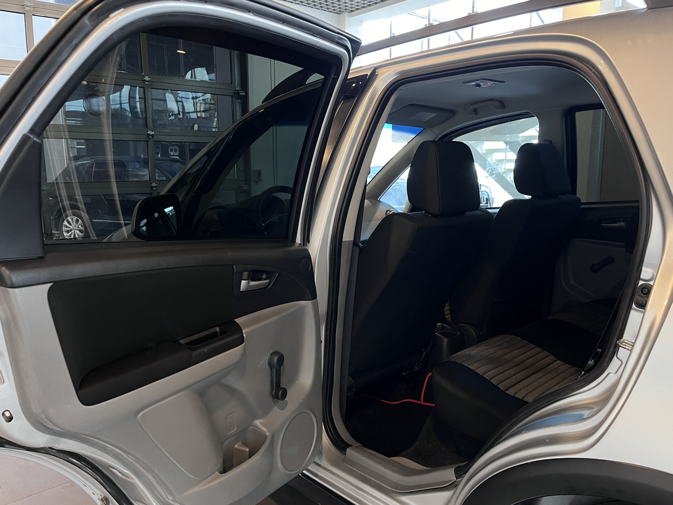 SUZUKI SX4