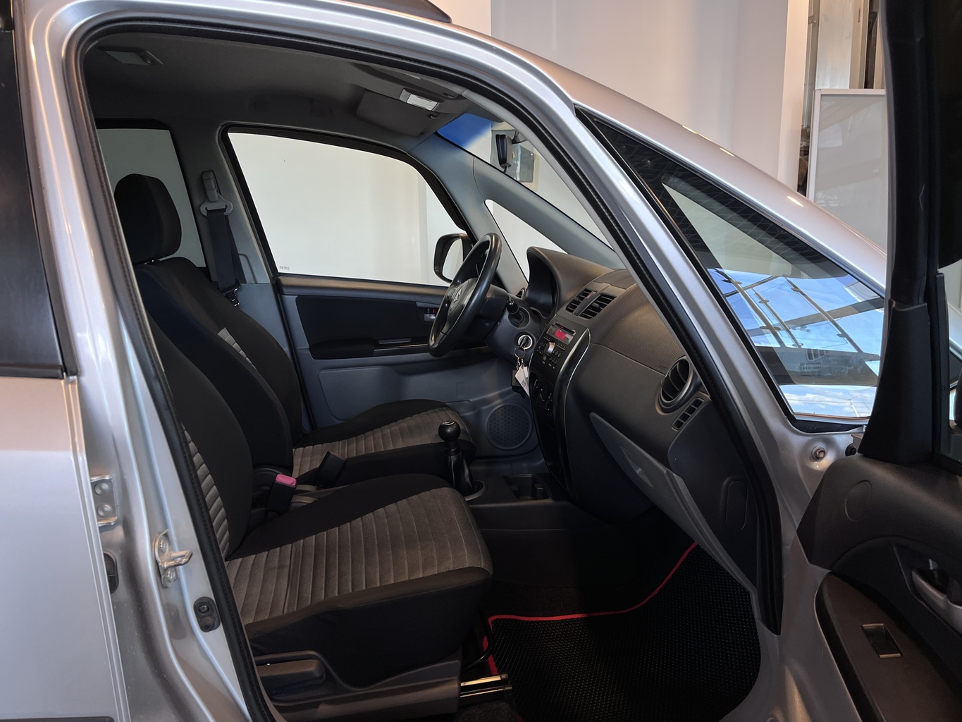 SUZUKI SX4
