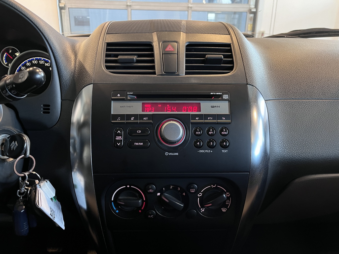 SUZUKI SX4