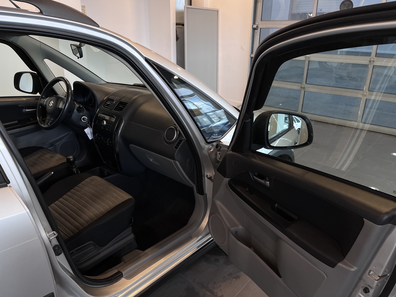 SUZUKI SX4