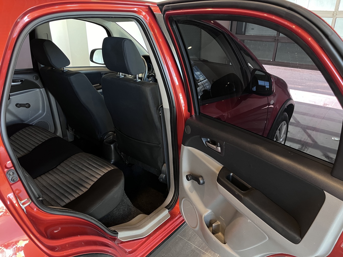 SUZUKI SX4