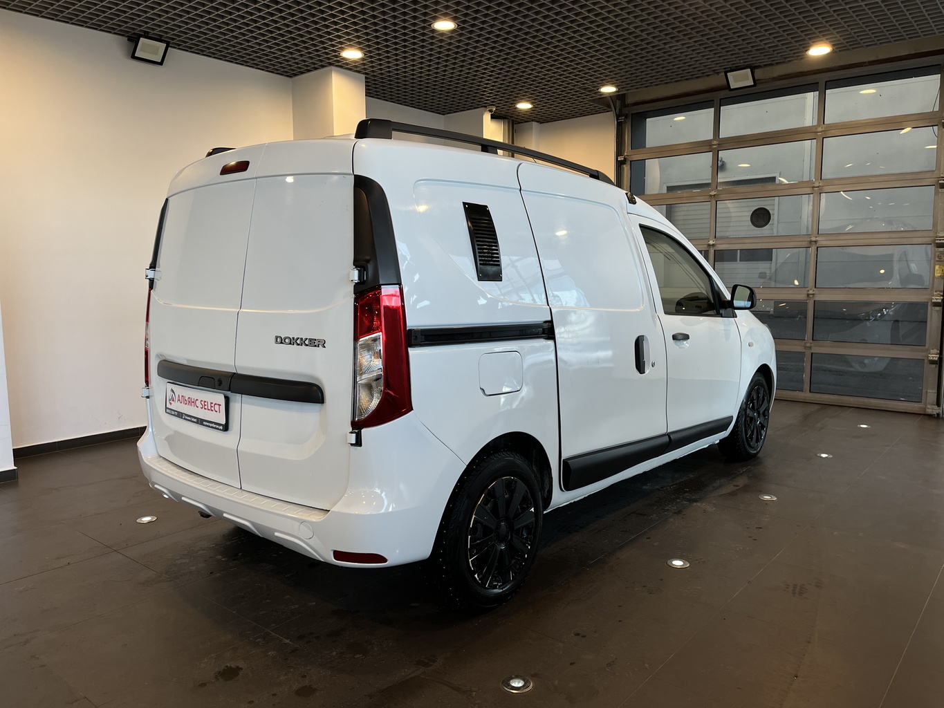 RENAULT DOKKER