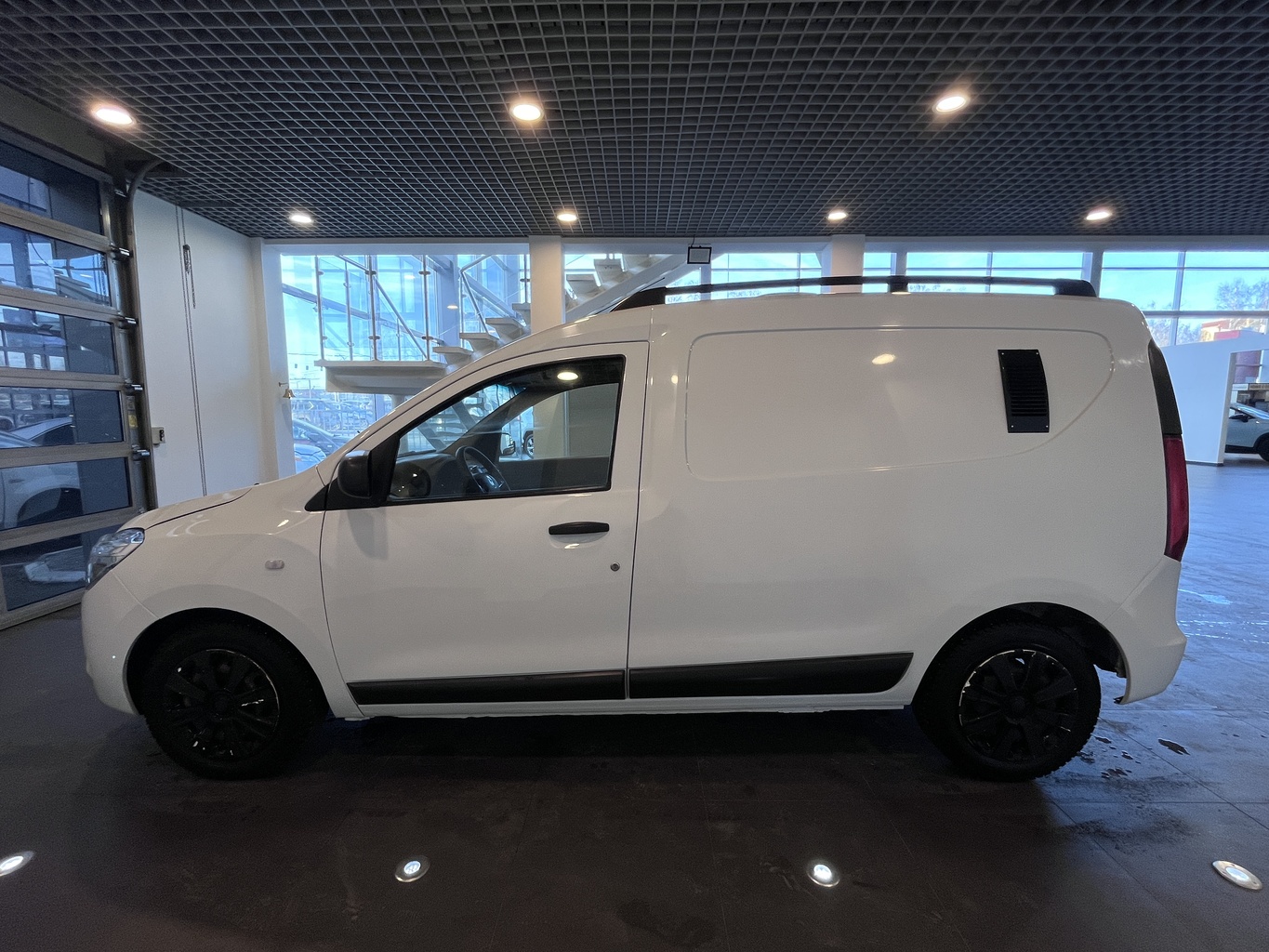 RENAULT DOKKER