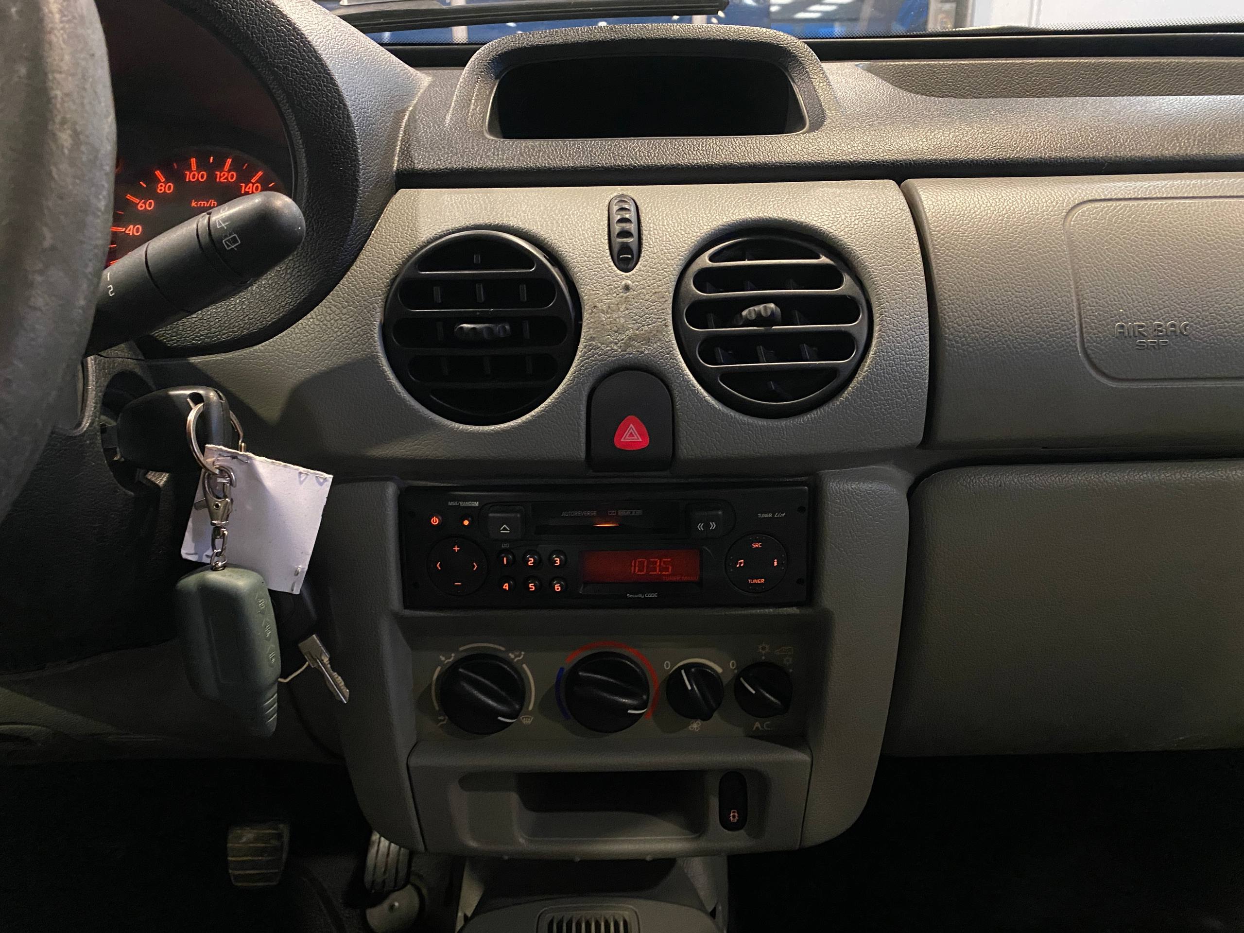 RENAULT KANGOO