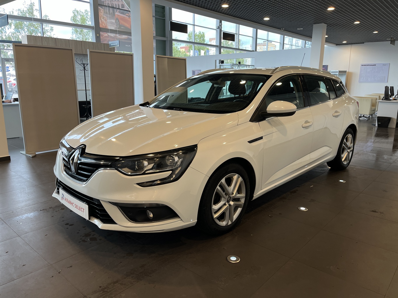 RENAULT MEGANE